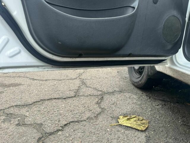 Белый Дэу Сенс, объемом двигателя 1.3 л и пробегом 200 тыс. км за 2300 $, фото 8 на Automoto.ua