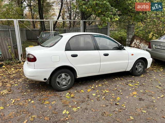 Дэу Сенс 2004 в Харькове на Automoto.ua Белый Дэу Сенс, объемом двигателя 1.3 л и пробегом 121 тыс. км за 1350 $, фото 1 на Automoto.ua