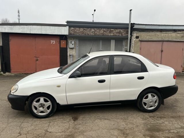 Белый Дэу Сенс, объемом двигателя 1.5 л и пробегом 211 тыс. км за 1500 $, фото 1 на Automoto.ua