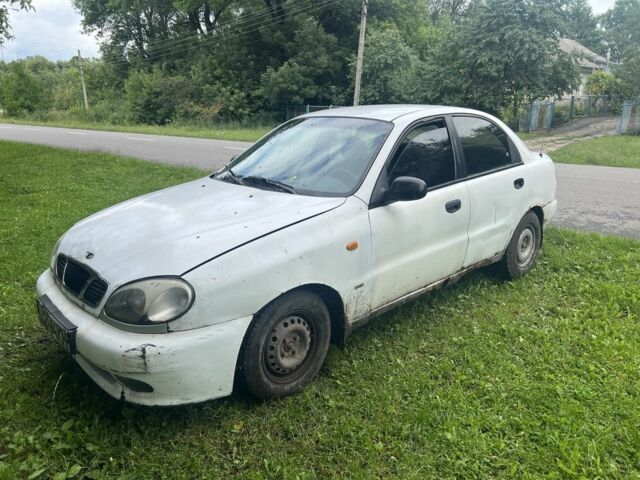 Белый Дэу Сенс, объемом двигателя 1.5 л и пробегом 230 тыс. км за 600 $, фото 2 на Automoto.ua