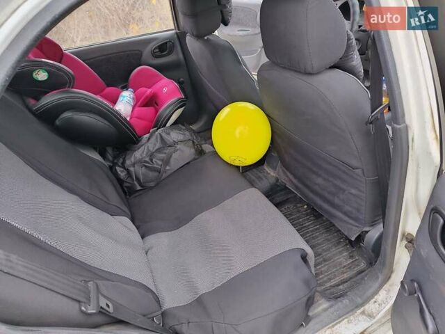 Белый Дэу Сенс, объемом двигателя 1.3 л и пробегом 146 тыс. км за 1800 $, фото 6 на Automoto.ua