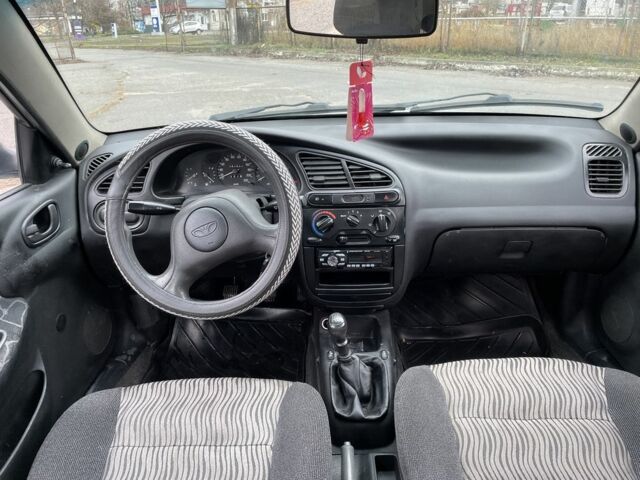 Белый Дэу Сенс, объемом двигателя 1.3 л и пробегом 200 тыс. км за 1550 $, фото 5 на Automoto.ua