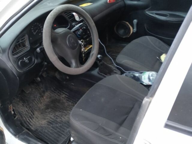 Белый Дэу Сенс, объемом двигателя 1.3 л и пробегом 50 тыс. км за 1200 $, фото 3 на Automoto.ua