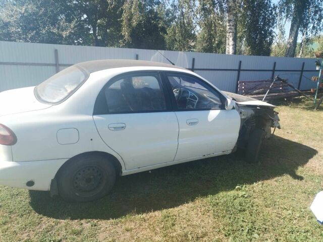 Белый Дэу Сенс, объемом двигателя 1.5 л и пробегом 200 тыс. км за 850 $, фото 4 на Automoto.ua