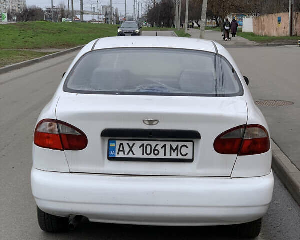 Белый Дэу Сенс, объемом двигателя 1.6 л и пробегом 250 тыс. км за 1050 $, фото 3 на Automoto.ua