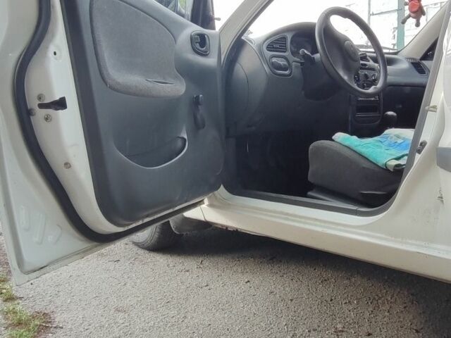 Белый Дэу Сенс, объемом двигателя 1.3 л и пробегом 74 тыс. км за 2500 $, фото 6 на Automoto.ua