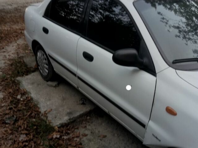 Белый Дэу Сенс, объемом двигателя 1 л и пробегом 250 тыс. км за 700 $, фото 4 на Automoto.ua