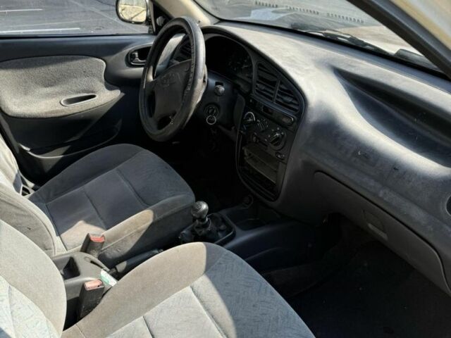 Белый Дэу Сенс, объемом двигателя 1.6 л и пробегом 252 тыс. км за 1300 $, фото 4 на Automoto.ua