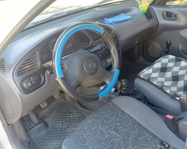 Белый Дэу Сенс, объемом двигателя 1.3 л и пробегом 180 тыс. км за 2100 $, фото 3 на Automoto.ua