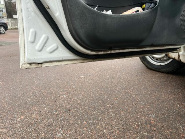 Белый Дэу Сенс, объемом двигателя 1.5 л и пробегом 290 тыс. км за 1499 $, фото 6 на Automoto.ua