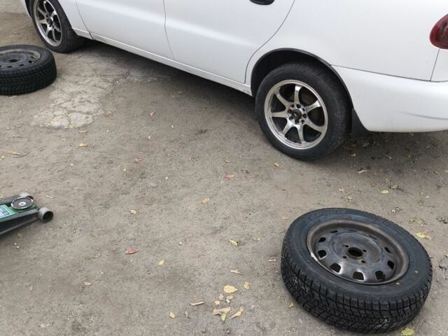 Білий Деу Сенс, об'ємом двигуна 1.6 л та пробігом 290 тис. км за 2500 $, фото 4 на Automoto.ua