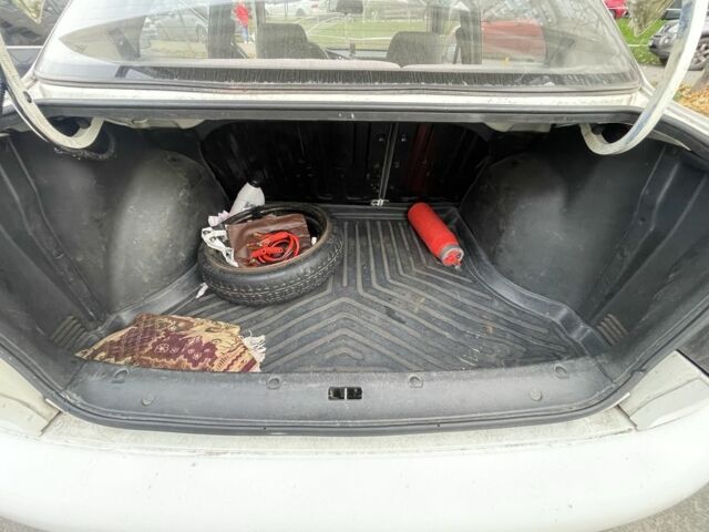 Белый Дэу Сенс, объемом двигателя 1.5 л и пробегом 308 тыс. км за 2315 $, фото 9 на Automoto.ua