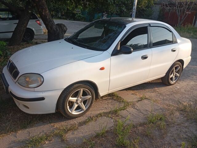 Деу Сенс 2004 у Запоріжжя на Automoto.ua Білий Деу Сенс, об'ємом двигуна 1.5 л та пробігом 269 тис. км за 2100 $, фото 2 на Automoto.ua