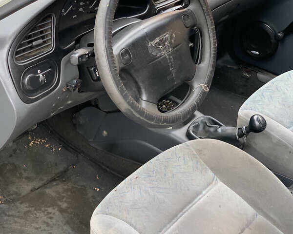 Белый Дэу Сенс, объемом двигателя 1.6 л и пробегом 250 тыс. км за 1050 $, фото 7 на Automoto.ua