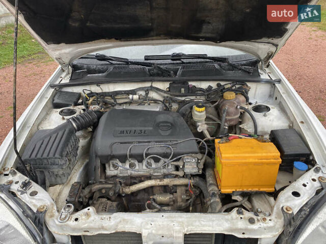 Белый Дэу Сенс, объемом двигателя 1.3 л и пробегом 204 тыс. км за 1000 $, фото 8 на Automoto.ua