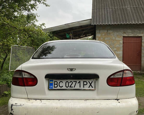 Белый Дэу Сенс, объемом двигателя 1.3 л и пробегом 214 тыс. км за 650 $, фото 2 на Automoto.ua