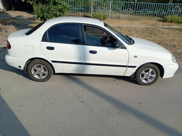 Белый Дэу Сенс, объемом двигателя 1.3 л и пробегом 200 тыс. км за 2100 $, фото 2 на Automoto.ua