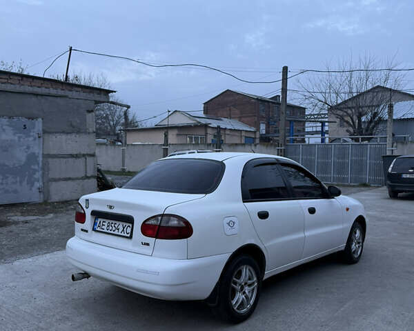 Білий Деу Сенс, об'ємом двигуна 1.3 л та пробігом 144 тис. км за 2000 $, фото 5 на Automoto.ua