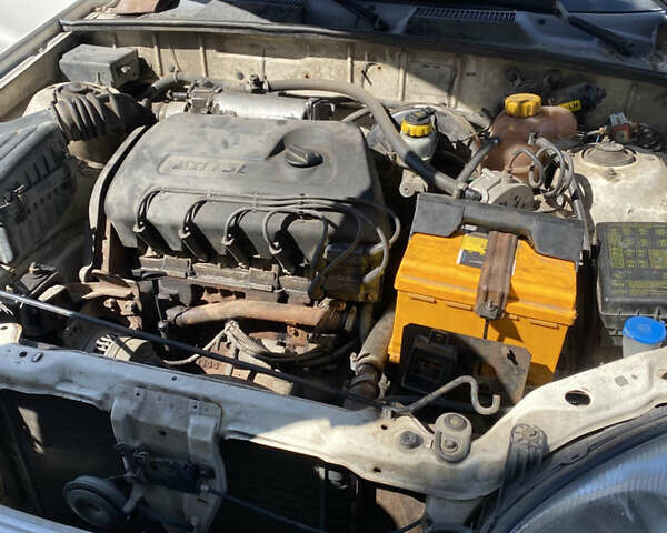 Білий Деу Сенс, об'ємом двигуна 1.3 л та пробігом 285 тис. км за 1100 $, фото 2 на Automoto.ua