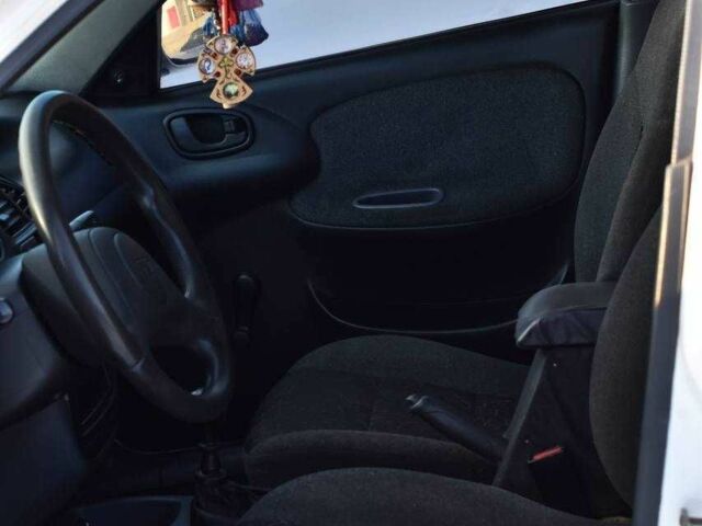 Білий Деу Сенс, об'ємом двигуна 1.5 л та пробігом 229 тис. км за 1950 $, фото 6 на Automoto.ua