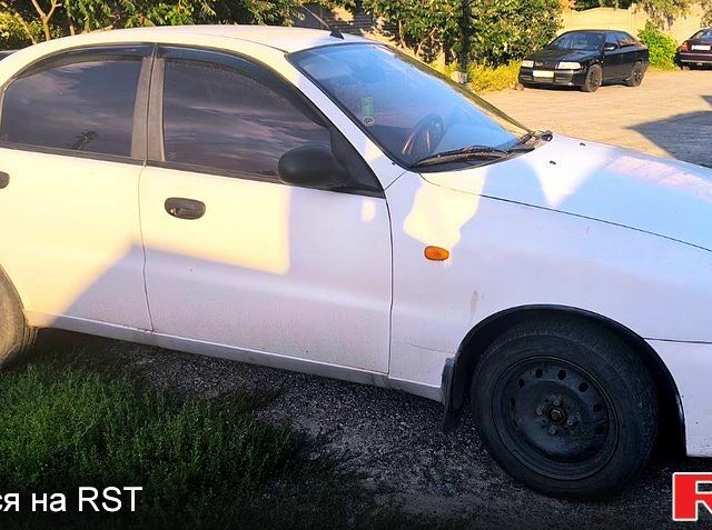 Белый Дэу Сенс, объемом двигателя 1.3 л и пробегом 280 тыс. км за 800 $, фото 5 на Automoto.ua