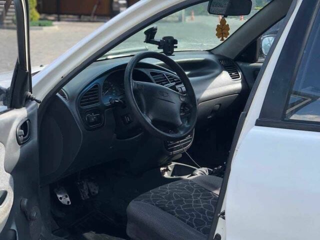 Білий Деу Сенс, об'ємом двигуна 1.3 л та пробігом 1 тис. км за 1750 $, фото 2 на Automoto.ua