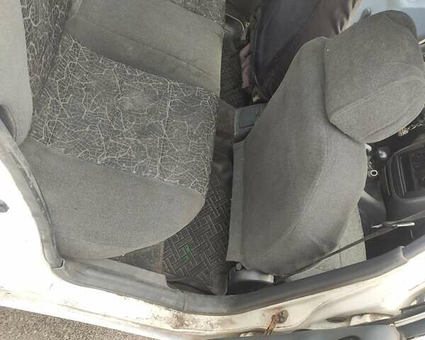 Белый Дэу Сенс, объемом двигателя 1.3 л и пробегом 232 тыс. км за 1000 $, фото 11 на Automoto.ua