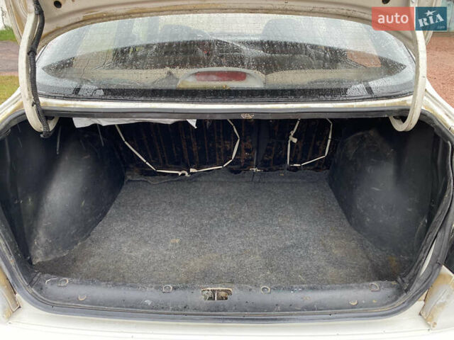 Белый Дэу Сенс, объемом двигателя 1.3 л и пробегом 204 тыс. км за 1000 $, фото 9 на Automoto.ua