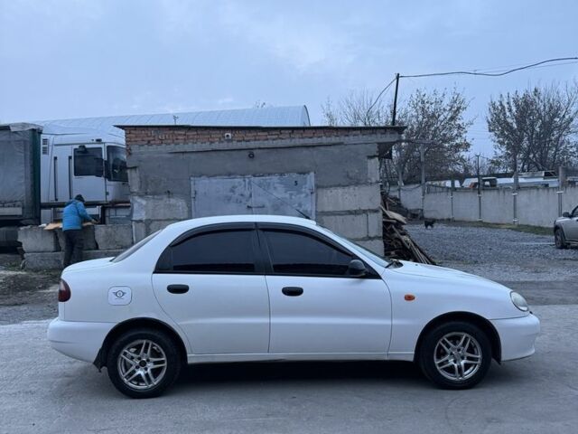 Білий Деу Сенс, об'ємом двигуна 1.5 л та пробігом 144 тис. км за 2000 $, фото 1 на Automoto.ua