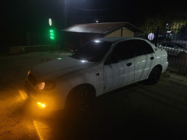 Білий Деу Сенс, об'ємом двигуна 1.6 л та пробігом 357 тис. км за 1300 $, фото 3 на Automoto.ua