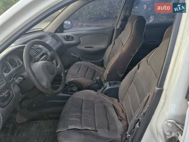 Белый Дэу Сенс, объемом двигателя 1.3 л и пробегом 250 тыс. км за 1300 $, фото 6 на Automoto.ua