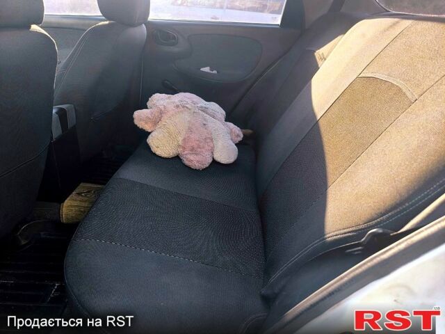 Белый Дэу Сенс, объемом двигателя 1.3 л и пробегом 280 тыс. км за 800 $, фото 4 на Automoto.ua