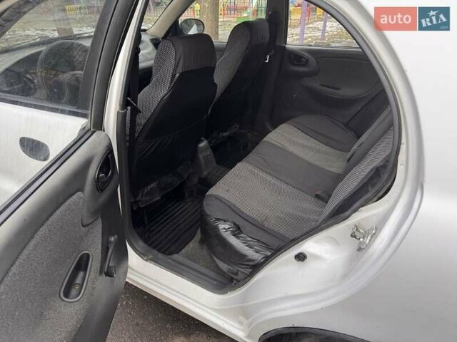 Білий Деу Сенс, об'ємом двигуна 1.3 л та пробігом 250 тис. км за 1699 $, фото 6 на Automoto.ua
