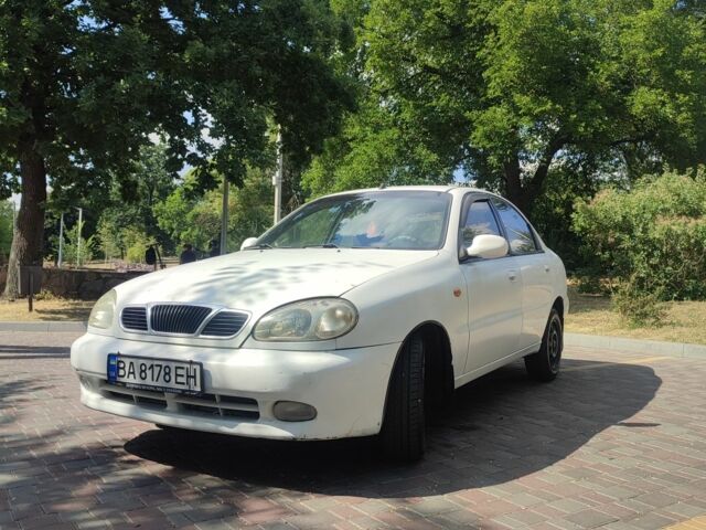 Белый Дэу Сенс, объемом двигателя 1.5 л и пробегом 170 тыс. км за 1600 $, фото 2 на Automoto.ua