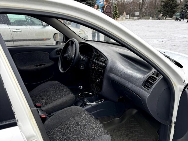 Белый Дэу Сенс, объемом двигателя 1.3 л и пробегом 300 тыс. км за 1500 $, фото 5 на Automoto.ua