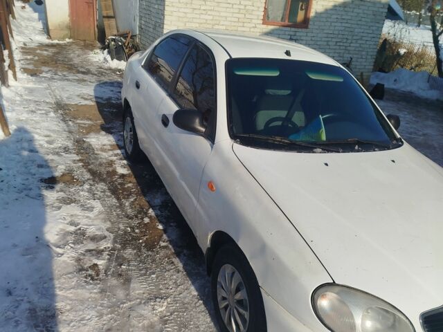 Білий Деу Сенс, об'ємом двигуна 1.3 л та пробігом 343 тис. км за 650 $, фото 1 на Automoto.ua