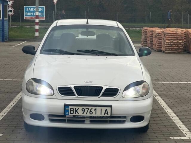Білий Деу Сенс, об'ємом двигуна 1.5 л та пробігом 227 тис. км за 2300 $, фото 1 на Automoto.ua