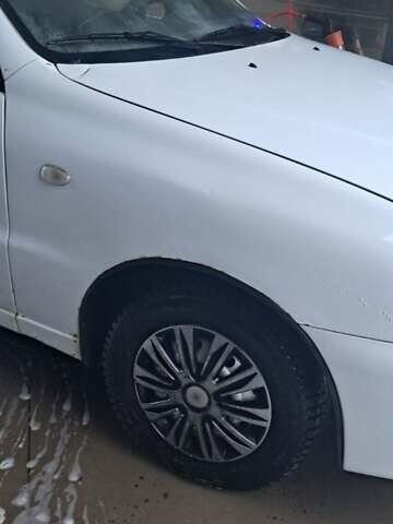 Білий Деу Сенс, об'ємом двигуна 1.3 л та пробігом 100 тис. км за 1500 $, фото 3 на Automoto.ua