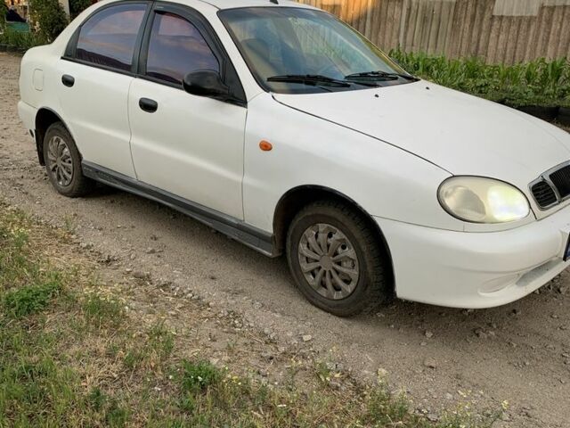 Белый Дэу Сенс, объемом двигателя 1.3 л и пробегом 203 тыс. км за 850 $, фото 2 на Automoto.ua