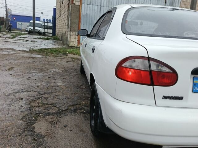 Белый Дэу Сенс, объемом двигателя 1.3 л и пробегом 247 тыс. км за 2300 $, фото 2 на Automoto.ua