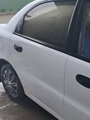 Білий Деу Сенс, об'ємом двигуна 1.3 л та пробігом 100 тис. км за 1500 $, фото 6 на Automoto.ua