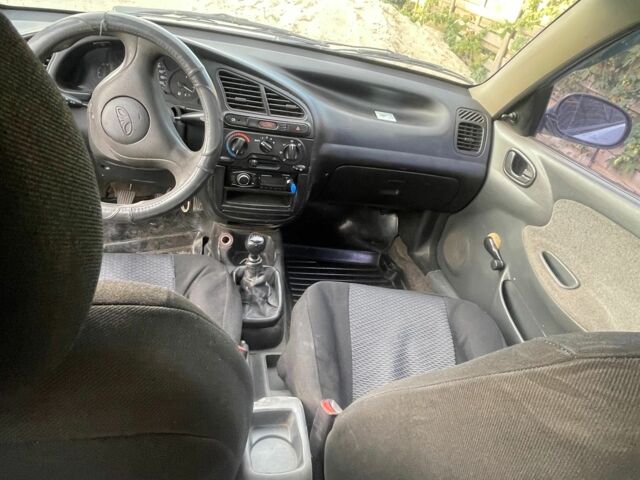 Білий Деу Сенс, об'ємом двигуна 1.5 л та пробігом 160 тис. км за 946 $, фото 3 на Automoto.ua