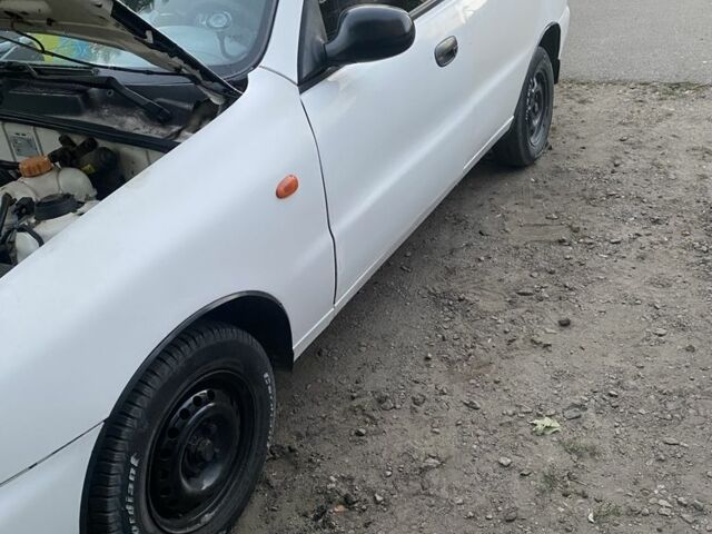 Білий Деу Сенс, об'ємом двигуна 1.3 л та пробігом 260 тис. км за 1543 $, фото 2 на Automoto.ua