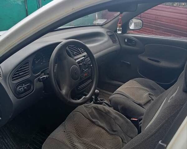 Белый Дэу Сенс, объемом двигателя 1.3 л и пробегом 123 тыс. км за 1060 $, фото 5 на Automoto.ua