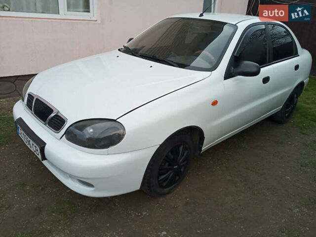 Белый Дэу Сенс, объемом двигателя 1.3 л и пробегом 250 тыс. км за 1750 $, фото 4 на Automoto.ua