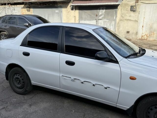 Белый Дэу Сенс, объемом двигателя 1.5 л и пробегом 151 тыс. км за 2700 $, фото 2 на Automoto.ua