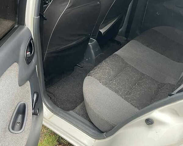 Білий Деу Сенс, об'ємом двигуна 1.3 л та пробігом 3 тис. км за 1000 $, фото 5 на Automoto.ua