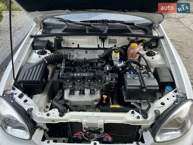 Белый Дэу Сенс, объемом двигателя 1.5 л и пробегом 204 тыс. км за 2450 $, фото 6 на Automoto.ua