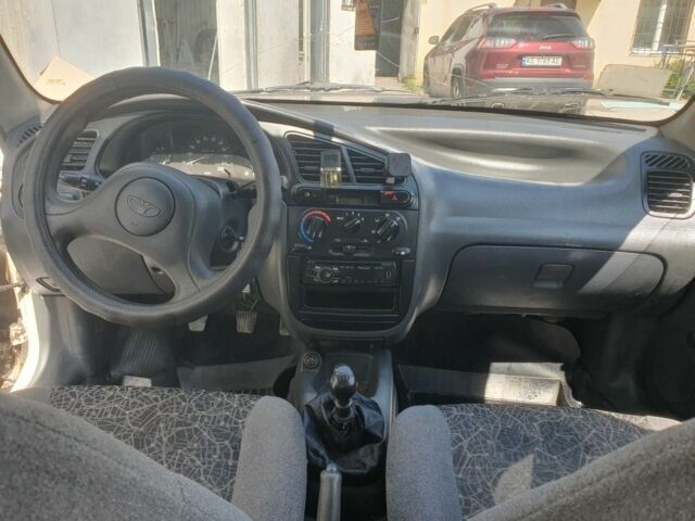 Белый Дэу Сенс, объемом двигателя 1 л и пробегом 309 тыс. км за 1500 $, фото 4 на Automoto.ua