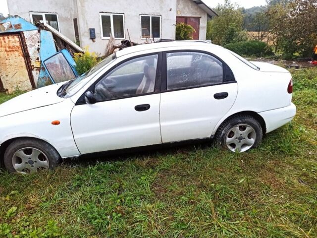 Белый Дэу Сенс, объемом двигателя 1.5 л и пробегом 213 тыс. км за 935 $, фото 2 на Automoto.ua